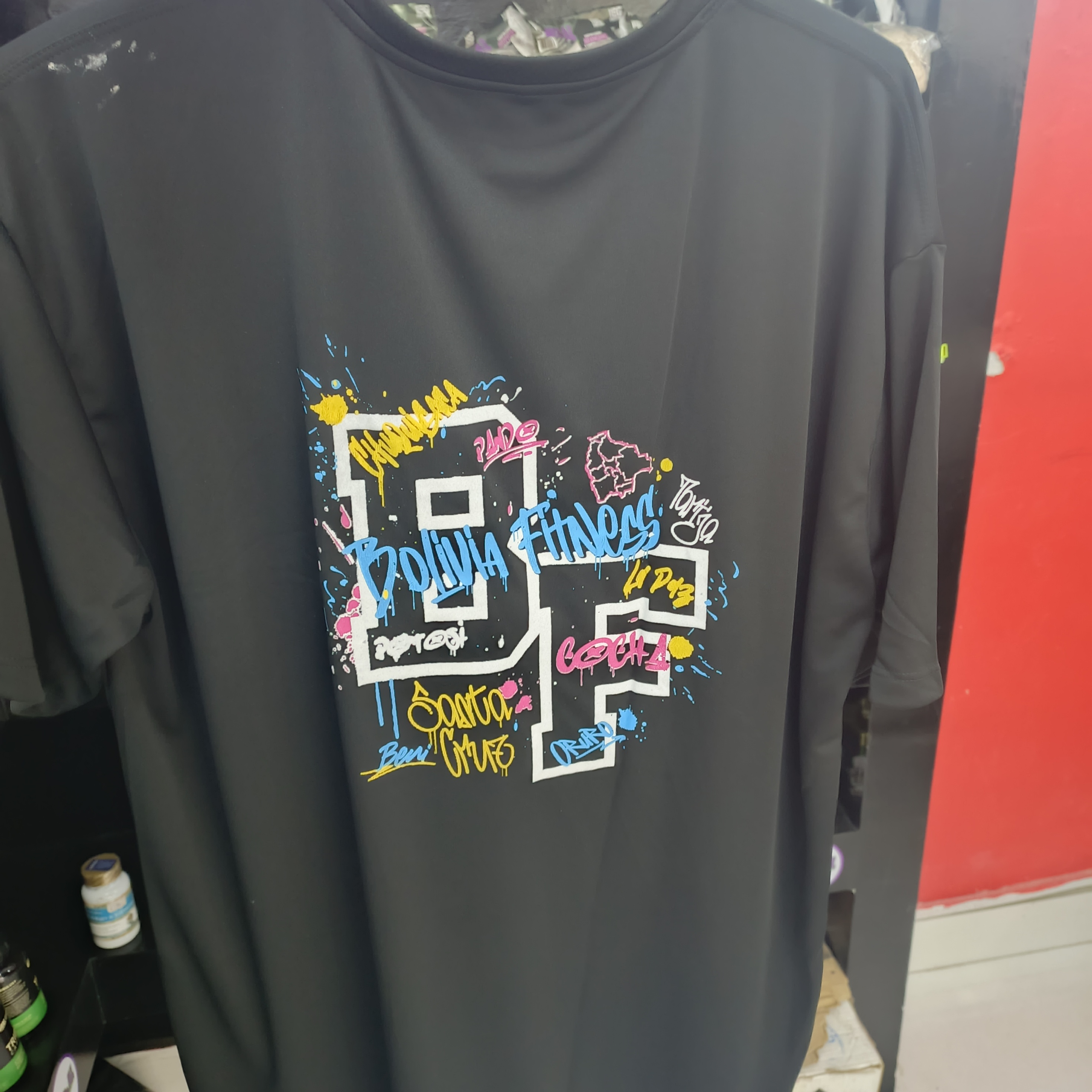 Polera negra BF