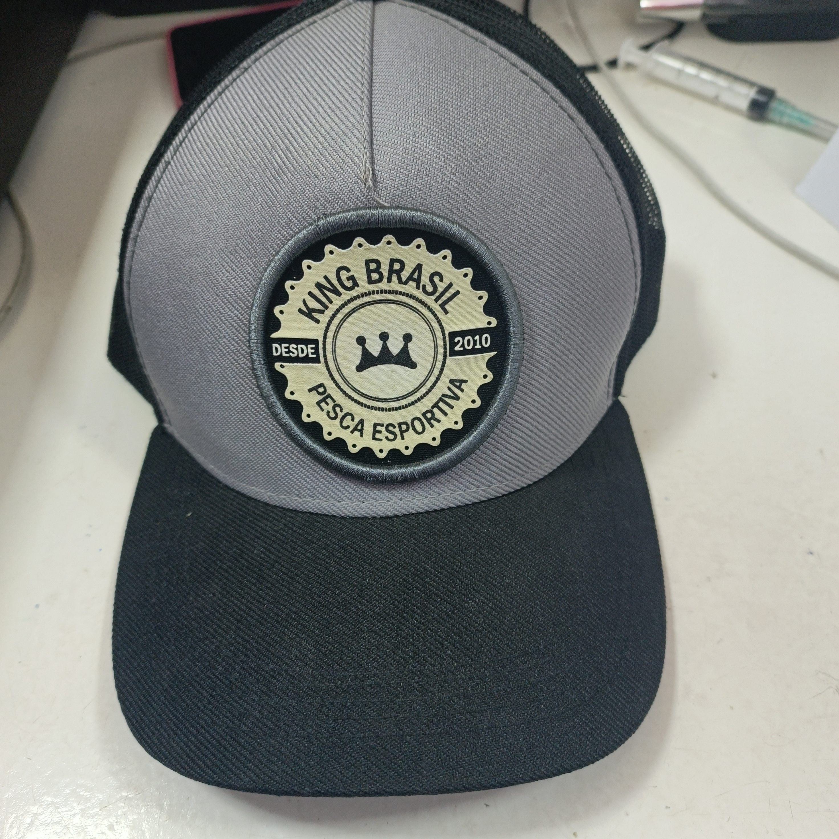 Gorra pesca esportiva gris y negro